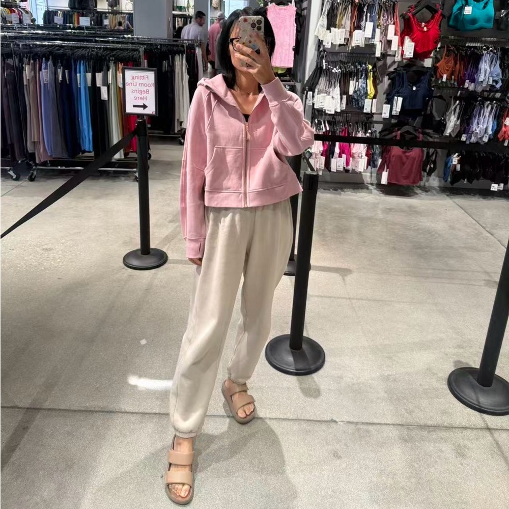 Brand New! Lululemon’s Women’s Light Pink Scuba! Size M/L - Picture 9 of 10